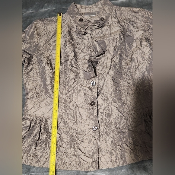 Chicos Jacket Size 0 Crinkled Sheen Jolena 3/4 Sleeve Open Front Egyptian Sand - Picture 6 of 8